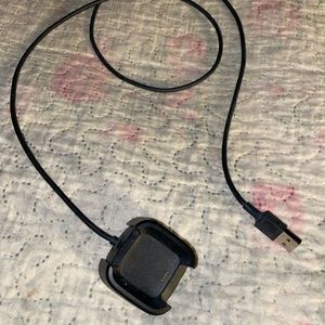Fitbit Versa charger